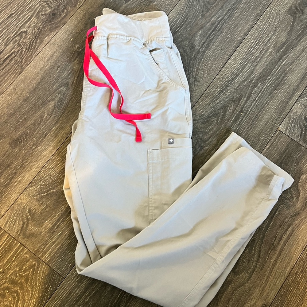 Woman’s bone yola scrub pants